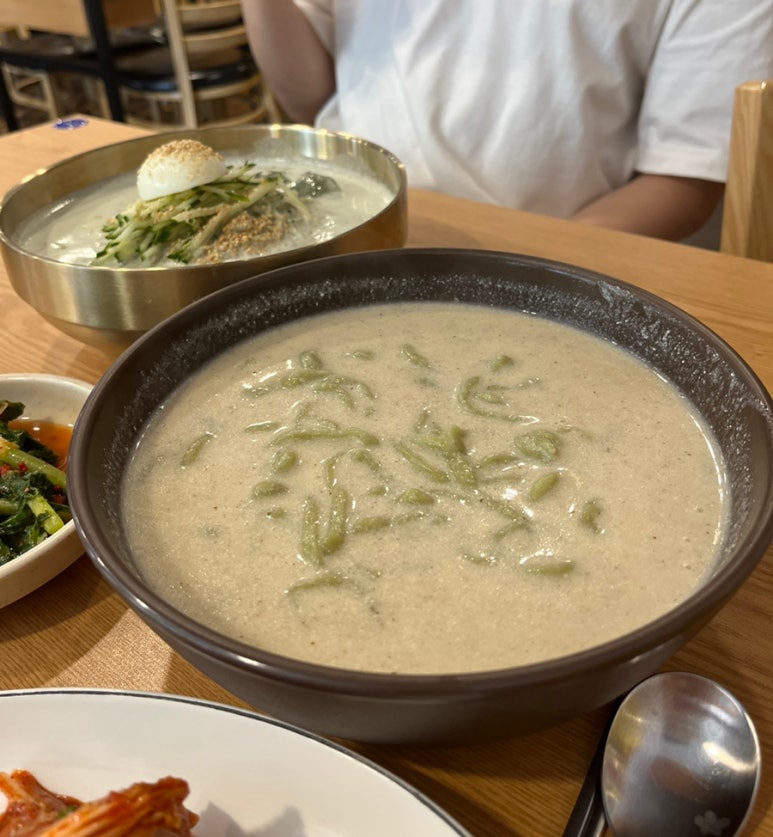 초원칡냉면 이미지