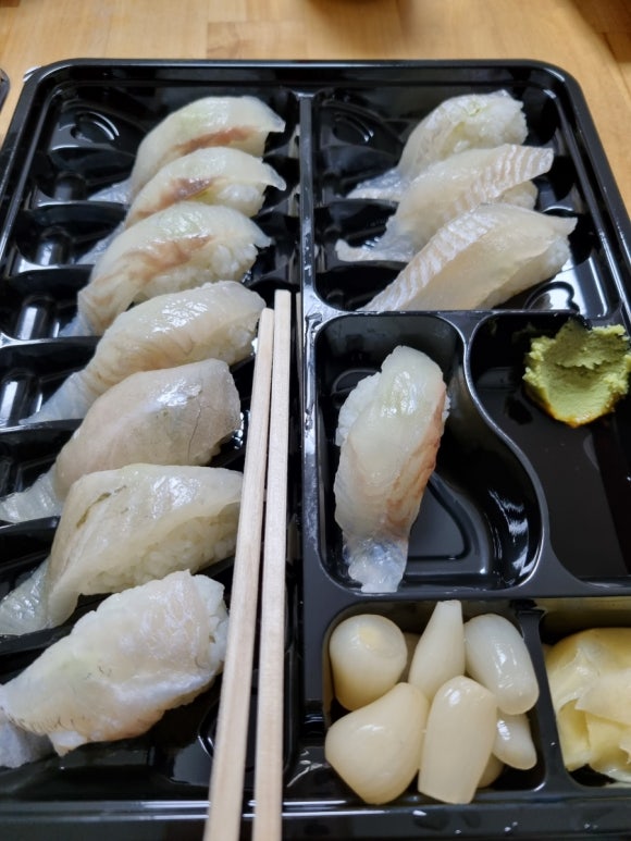 초밥파는배달횟집 이미지