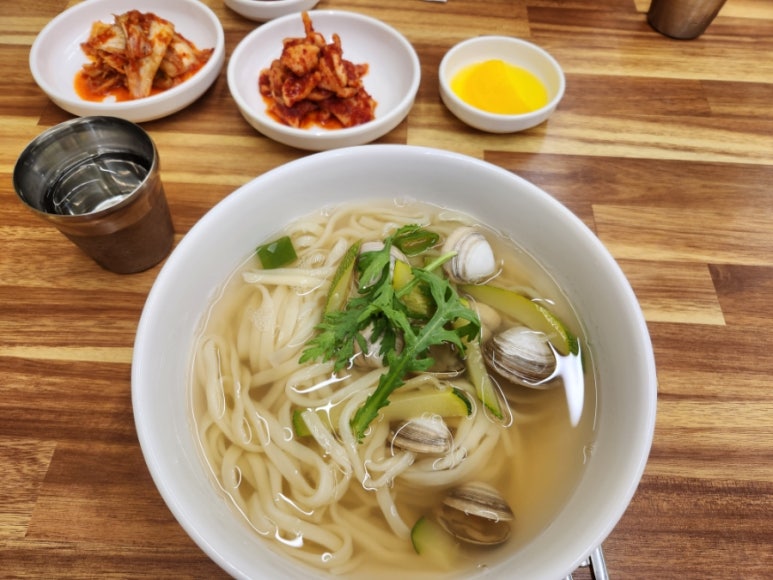 삼원칼국수충무점 이미지