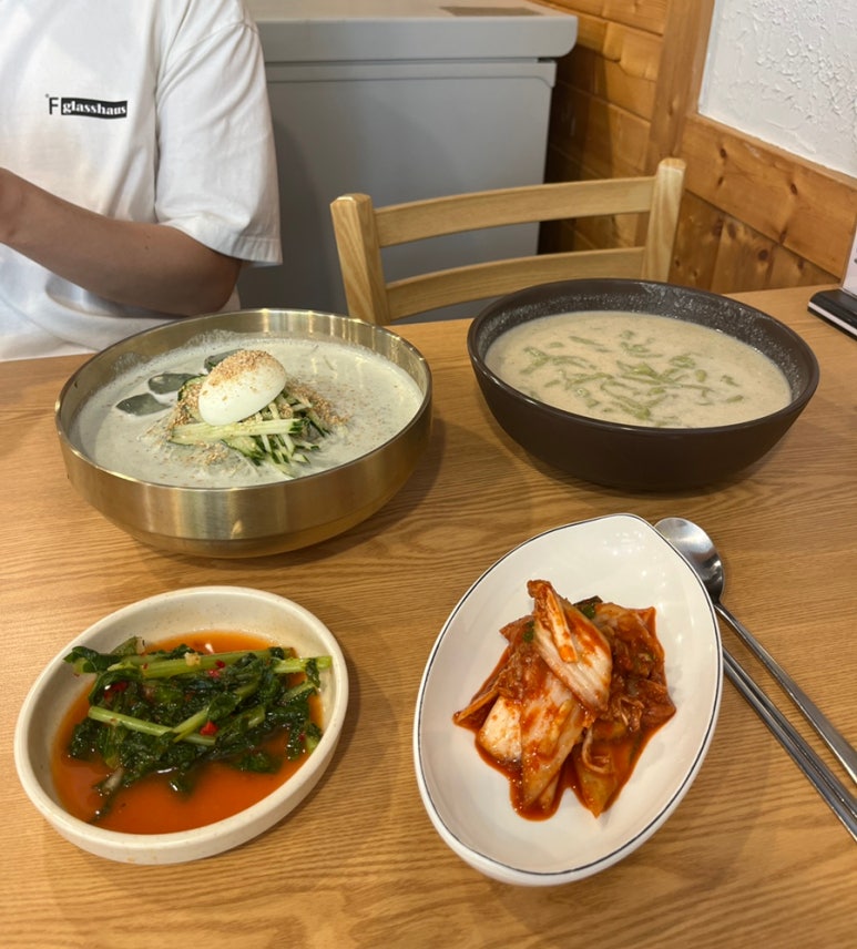 초원칡냉면 이미지