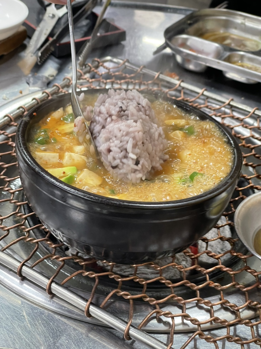 진목살참숯돼지 이미지