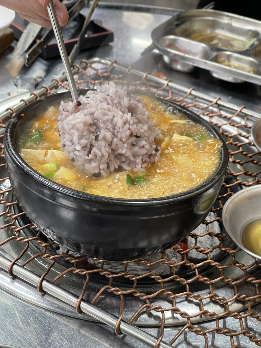 진목살참숯돼지 이미지