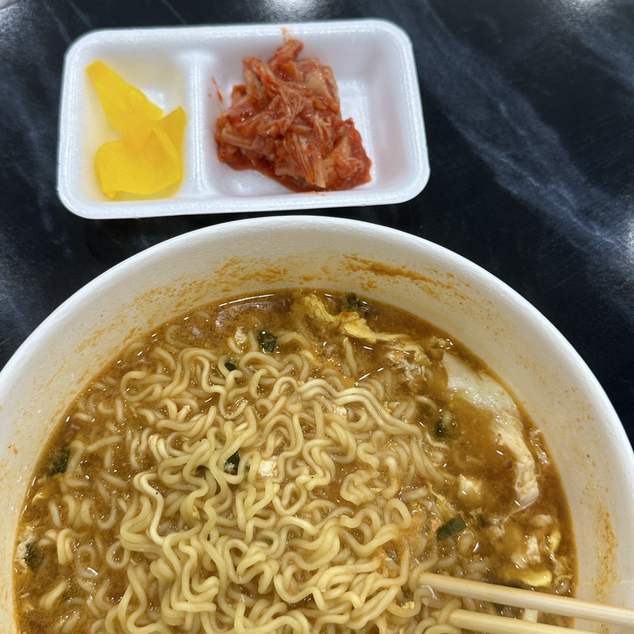 띵지라면 이미지