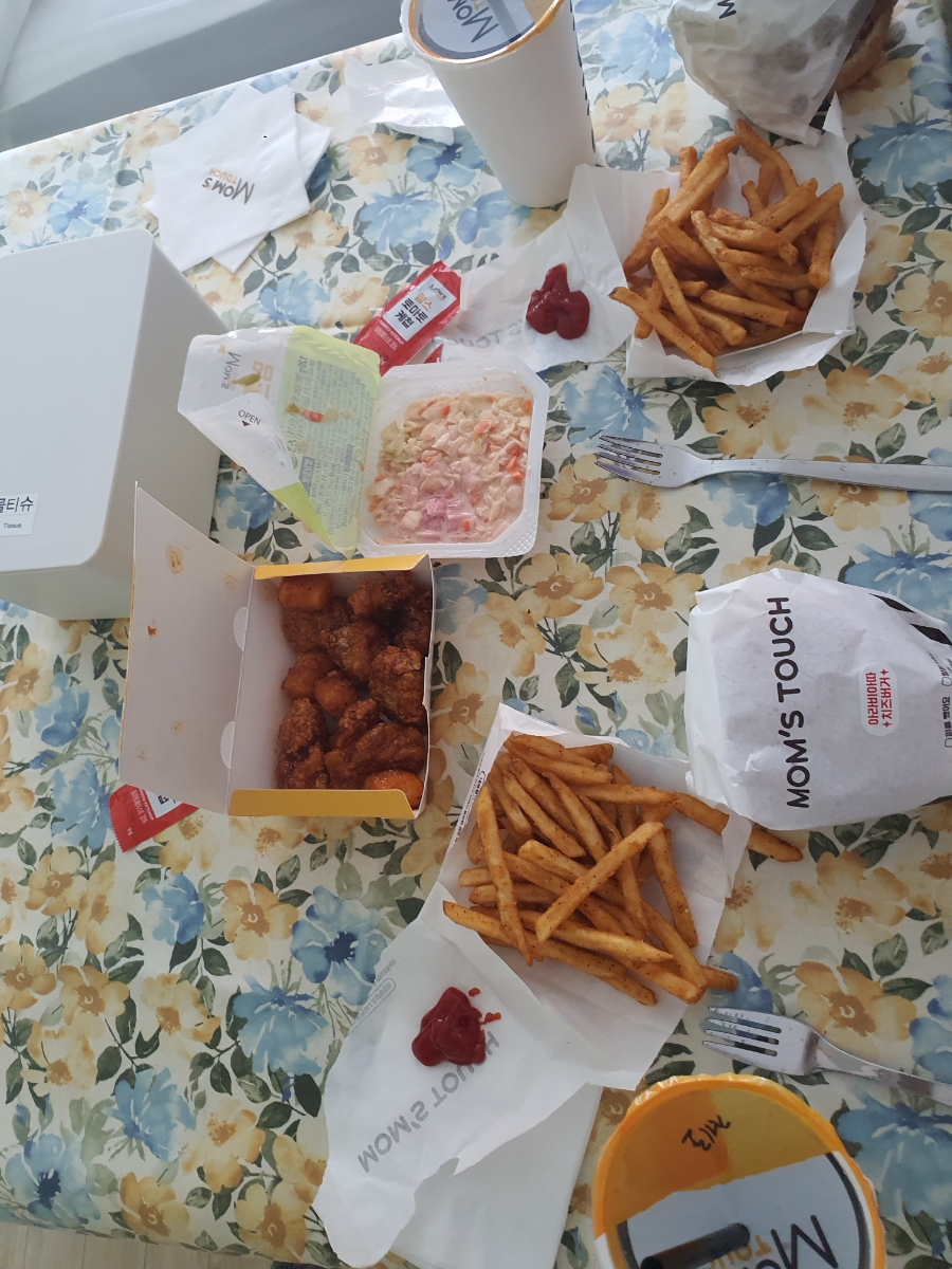 맘스터치소하 이미지