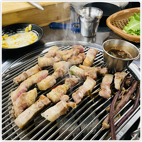 까망돼지 이미지