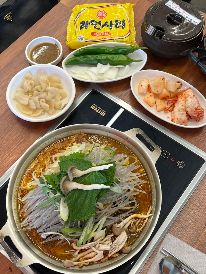 뜨끈이감자탕군서점 이미지