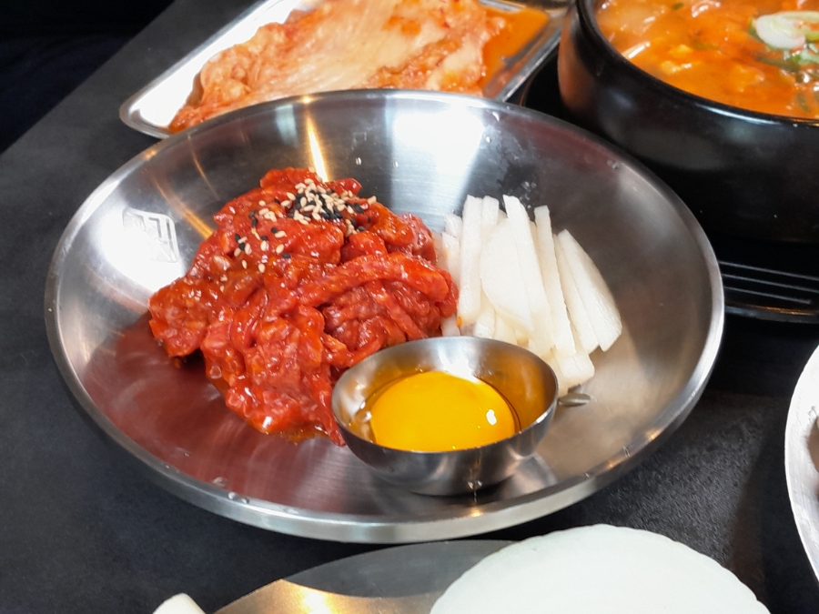 고기뭉치 이미지