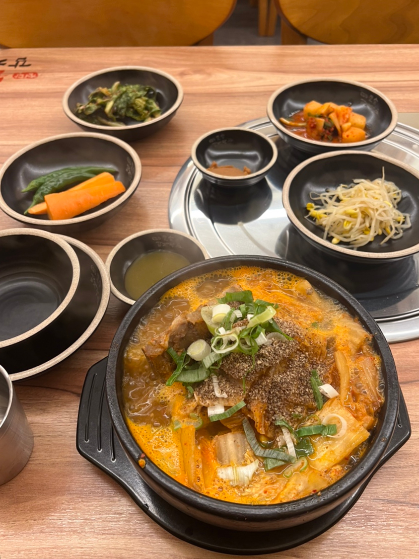 첨단돌솥감자탕(용봉점) 이미지