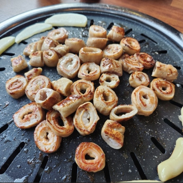 강변숯불구이 이미지