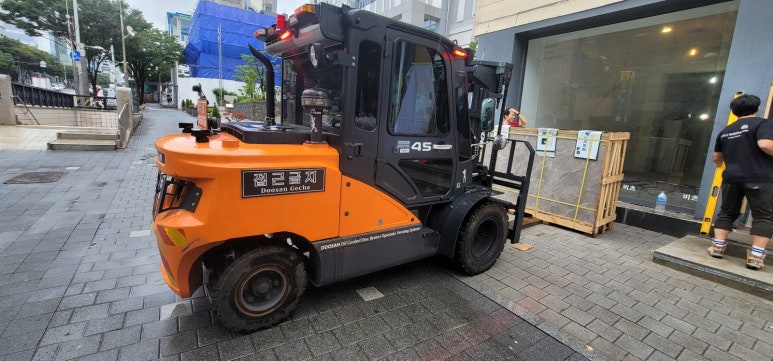 강남지게차 이미지