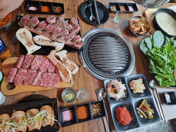 휴그릴 이미지