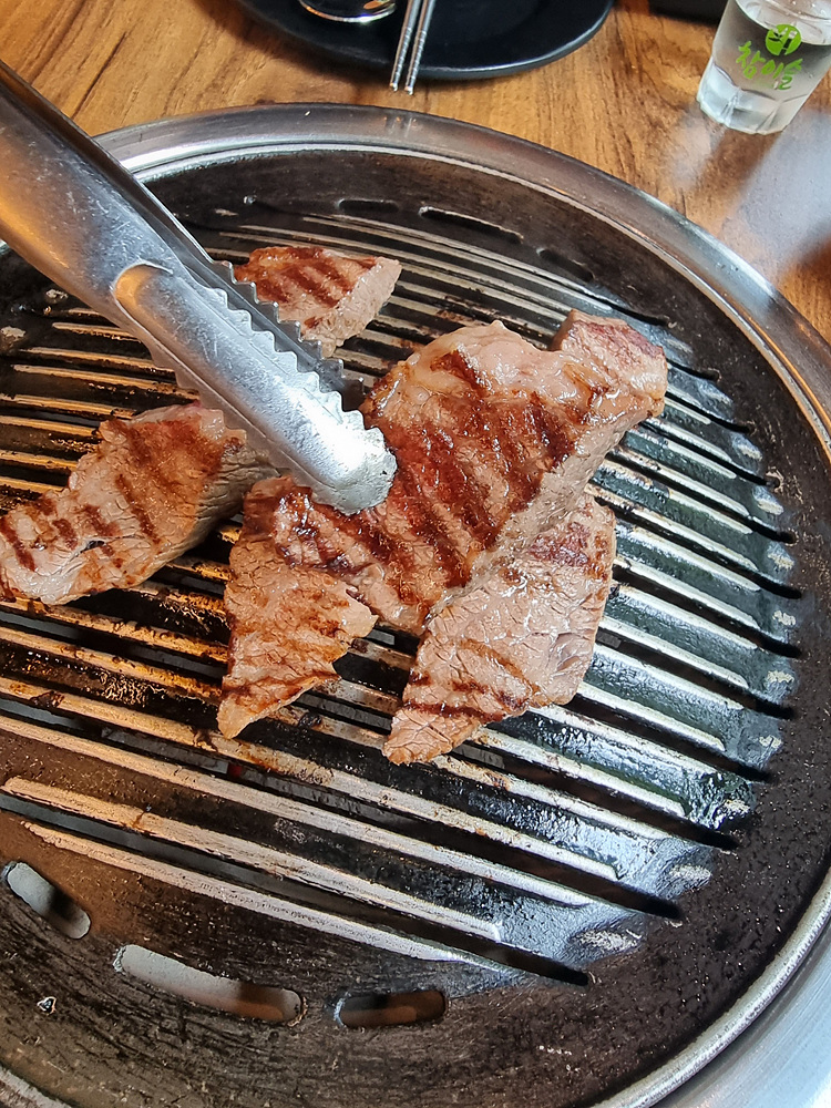 휴그릴 이미지