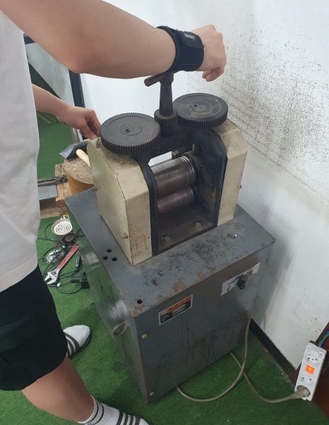 커스텀옐로우 이미지
