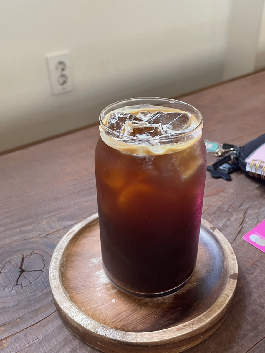 창원커피래빗홀 이미지