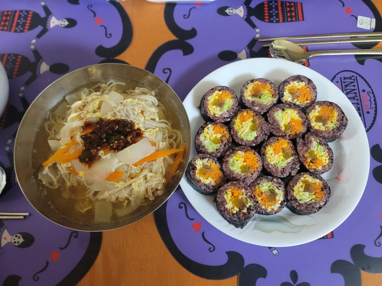 국수랑김밥 이미지