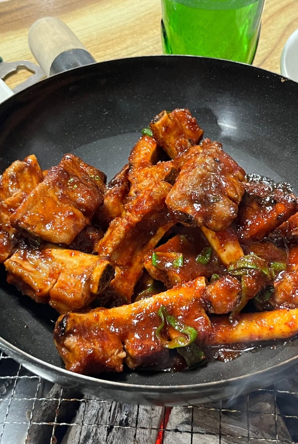 거시기쪽갈비생족발구이 이미지