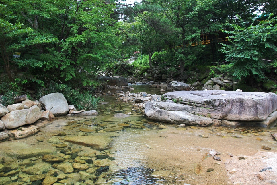 마귀할멈바위 이미지