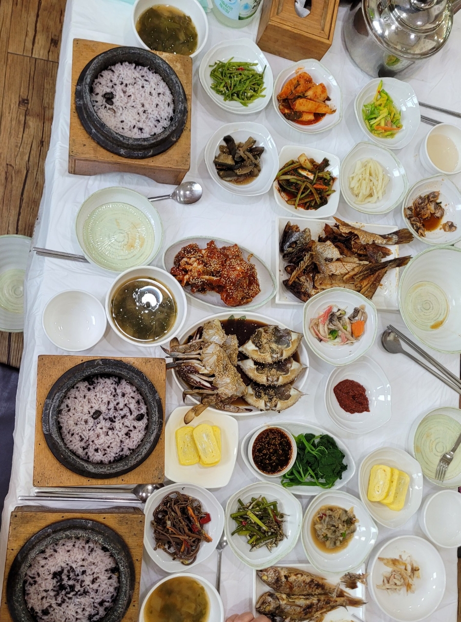 토우영양돌솥밥 이미지