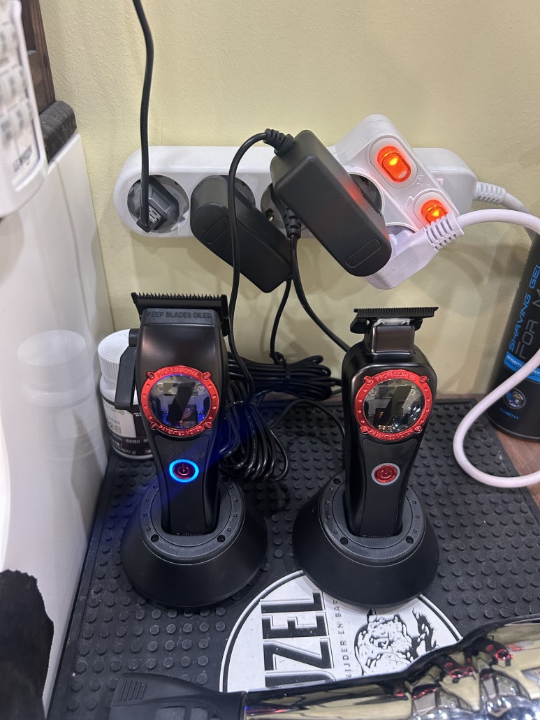 구너바버샵 이미지