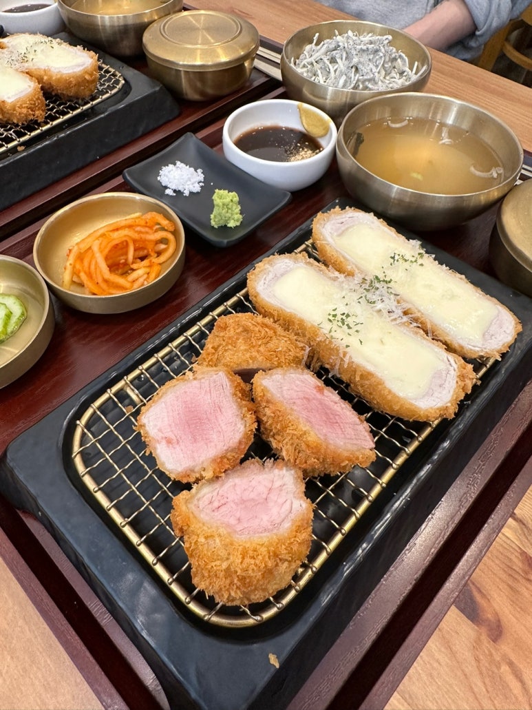 숯불돈까스 이미지
