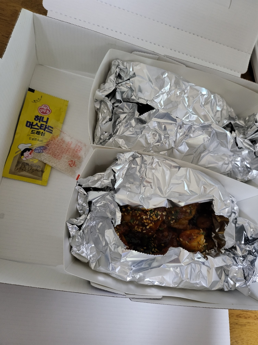 냠냠숯불두마리치킨 대전괴정점 이미지