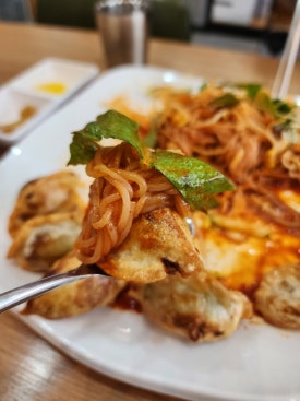 만족오향족발전주 이미지