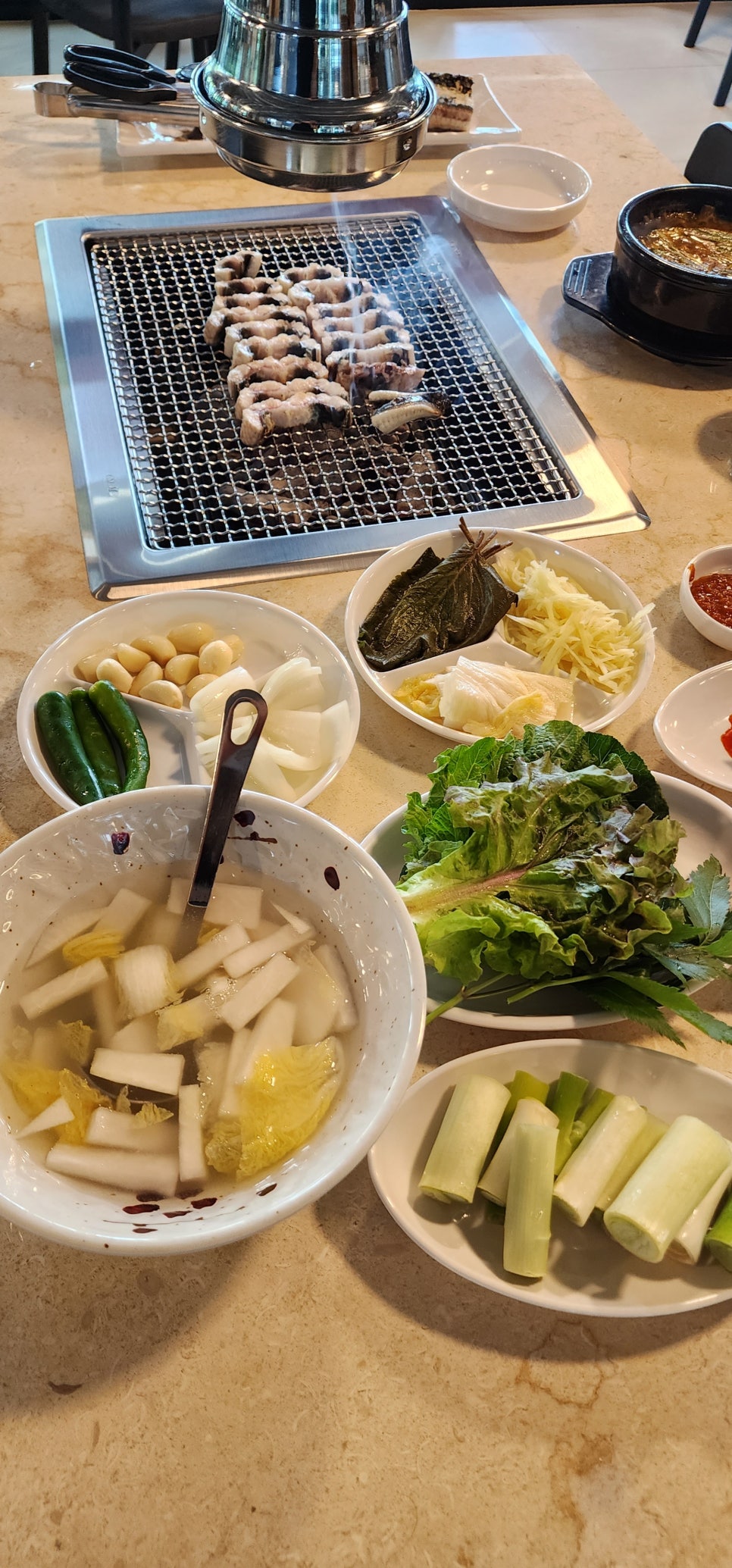 황금민물장어 이미지