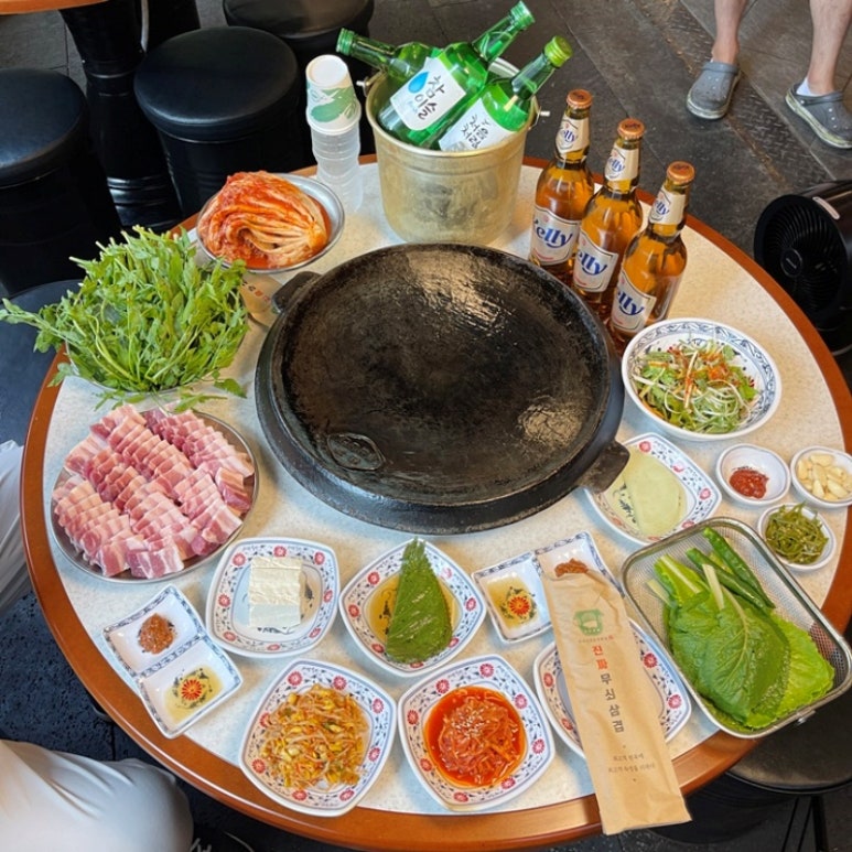 무쇠김치삼겹 대전봉명점 이미지
