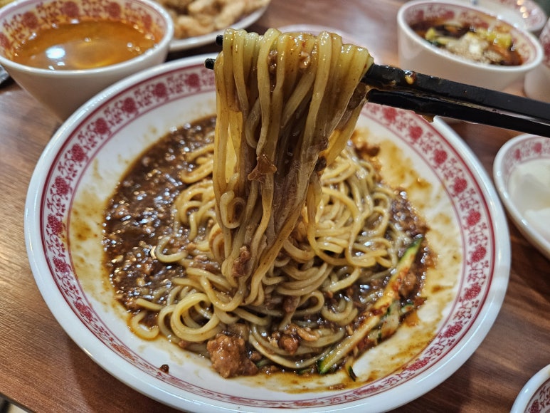 진주콩짜장 이미지