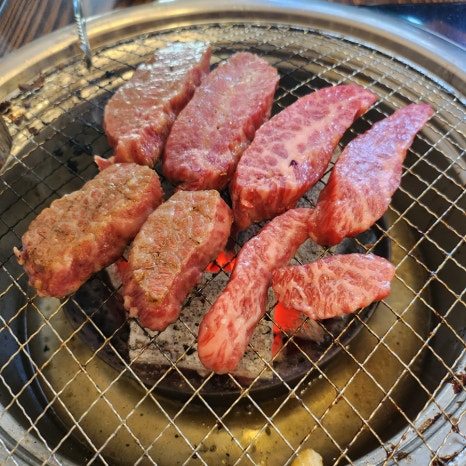 삼봉한우정육식당 이미지