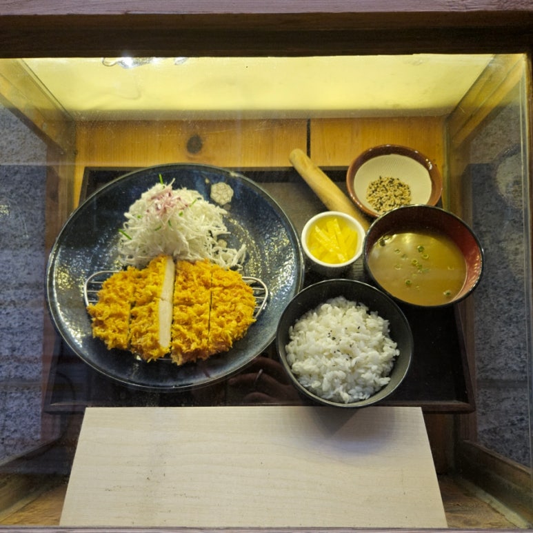 꼬숑돈카츠 이미지