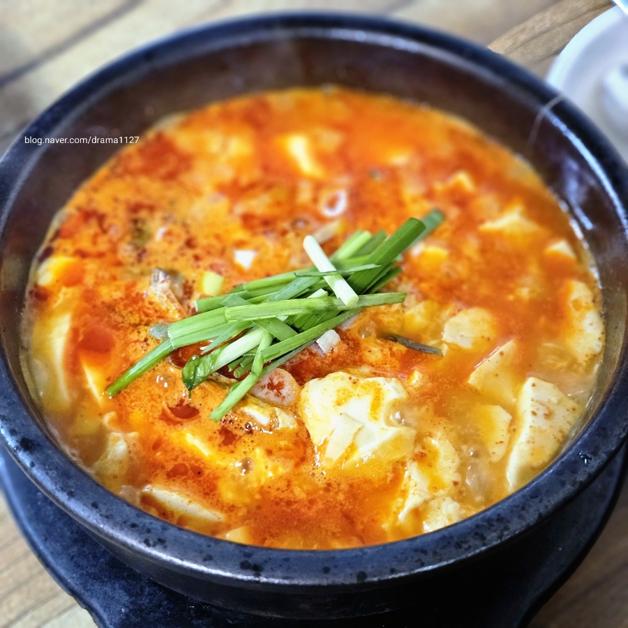 한방능이오리&김명자 굴국밥 사진 8