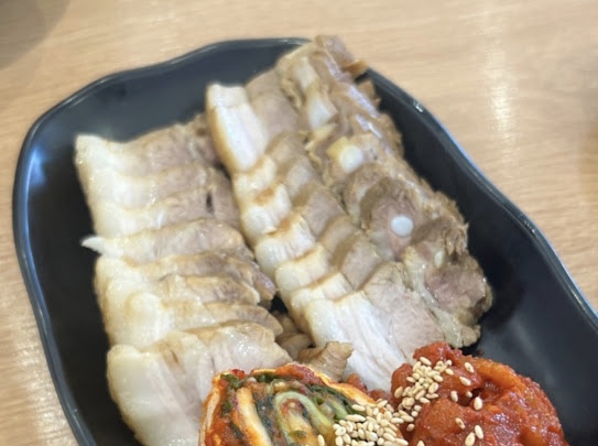 전통항아리보쌈 이미지