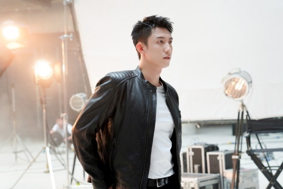 비하이드 이미지