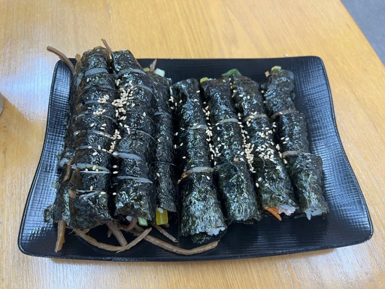 땡초꼬꼬마김밥 이미지