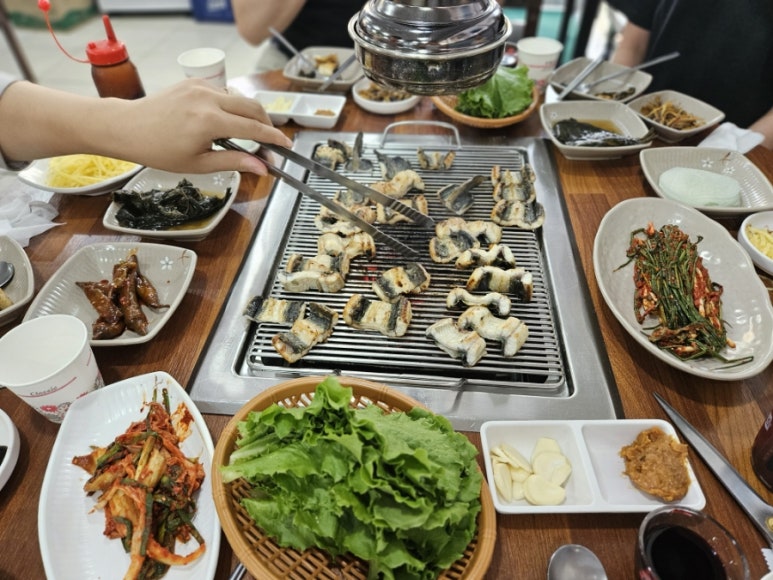 고향고창민물참숯풍천장어 이미지