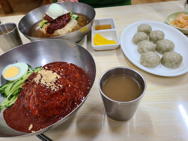 다운밀면 이미지