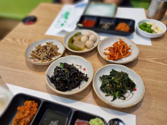 여수삼합자연산산지직송선어해물삼합제철맛집 이미지