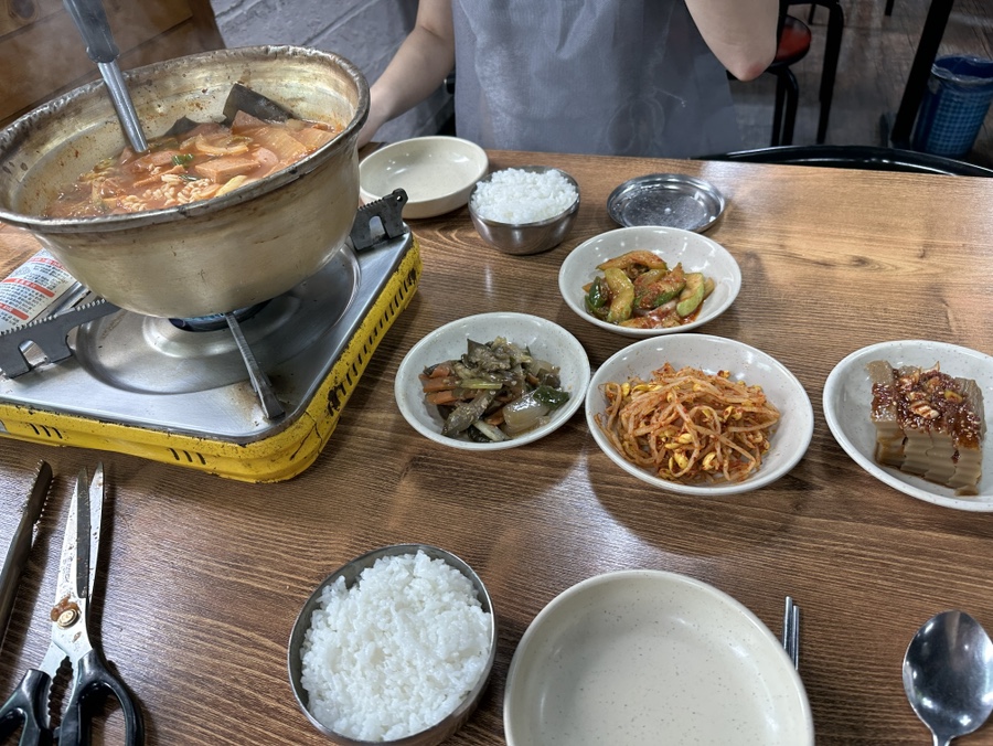 맛이담긴항아리 이미지