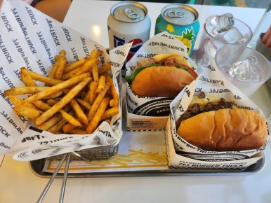 맘스터치(진천점) 이미지