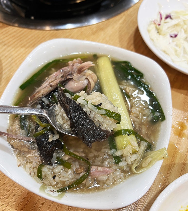 참능이백숙 이미지