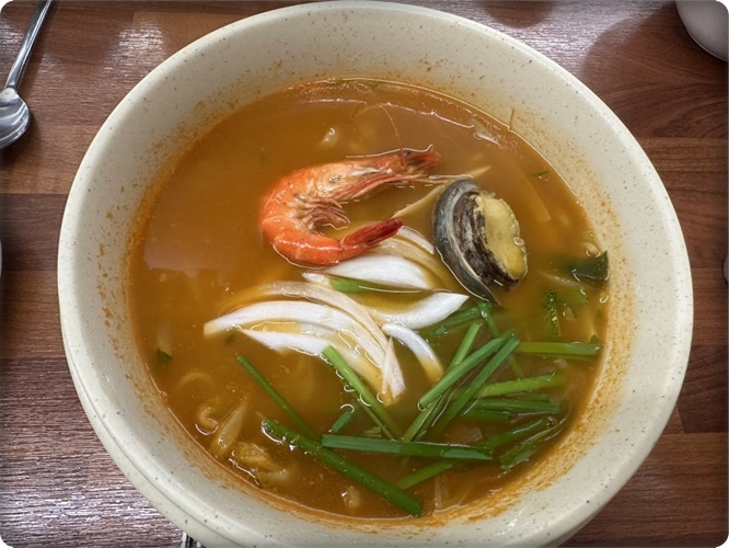 해적해물칼국수 이미지