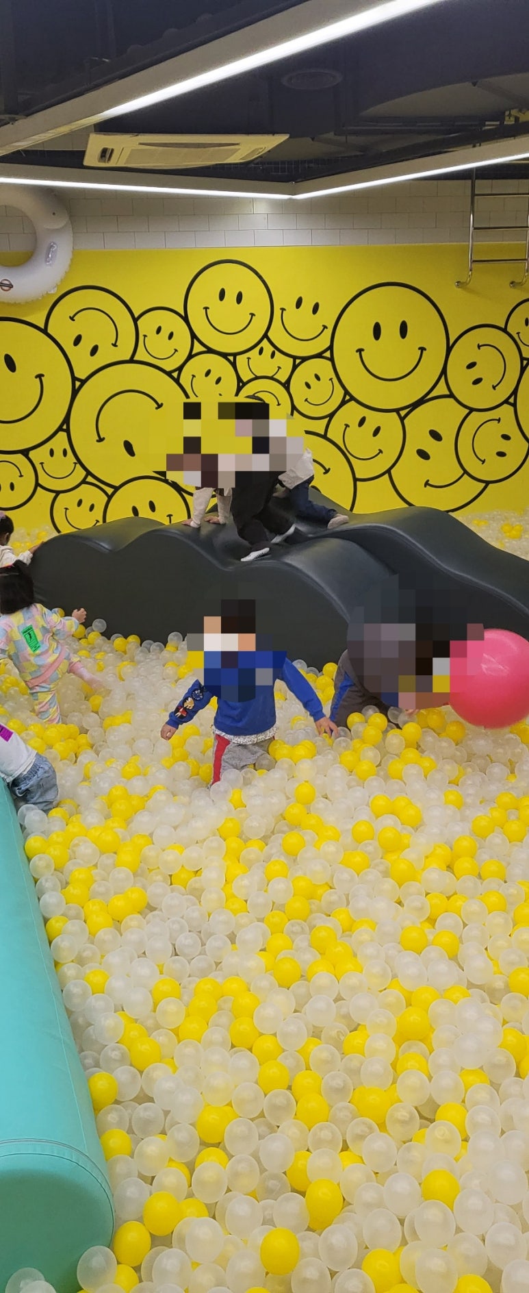 핌 언더그라운드 이미지