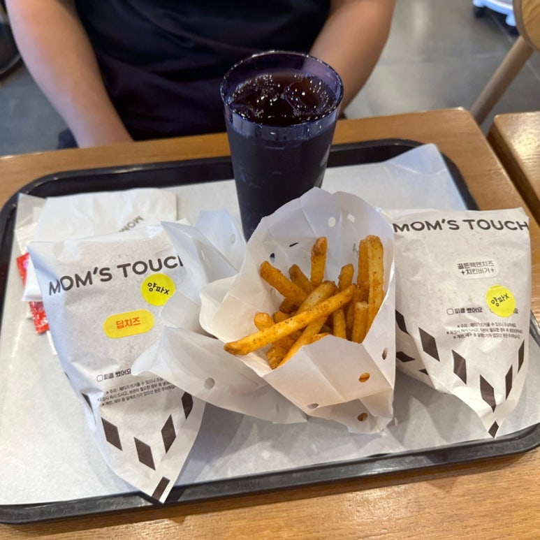 맘스터치산동점 이미지