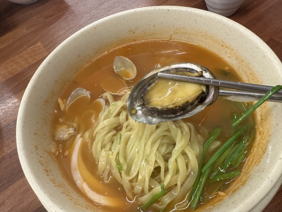 해적해물칼국수 이미지