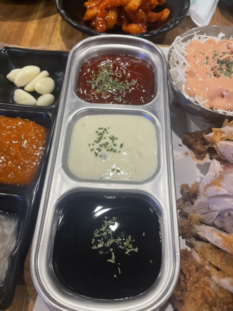 청춘족발상회 이미지