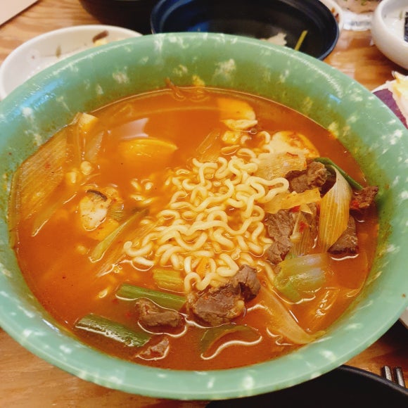 본뭉티기 이미지