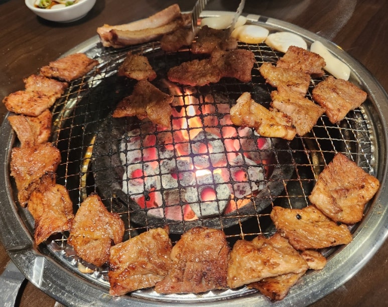 본토고기구이 이미지