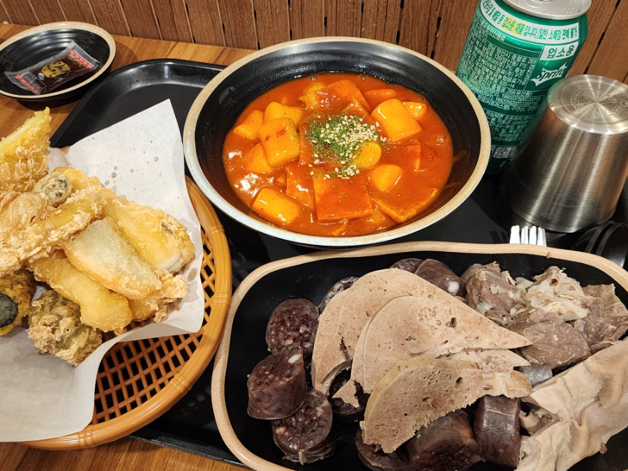 반달분식 이미지