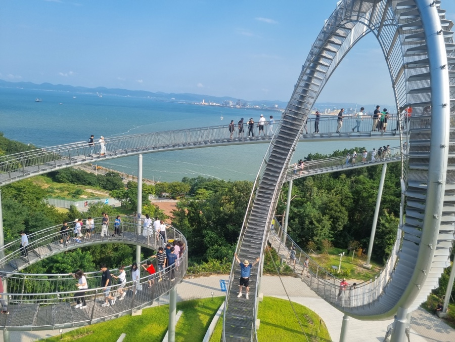 더울스페이스 이미지